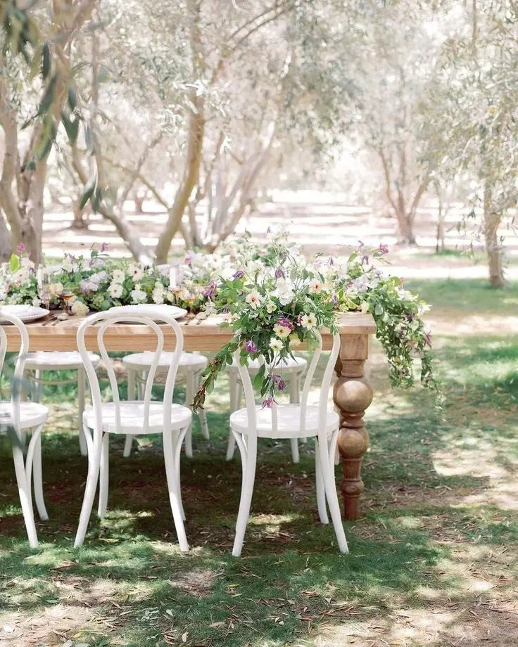 Bentwood Chairs - weiß Aufzeit