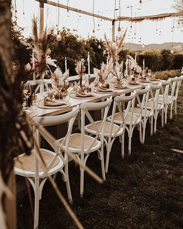 Cross Back Chairs - weiß Aufzeit