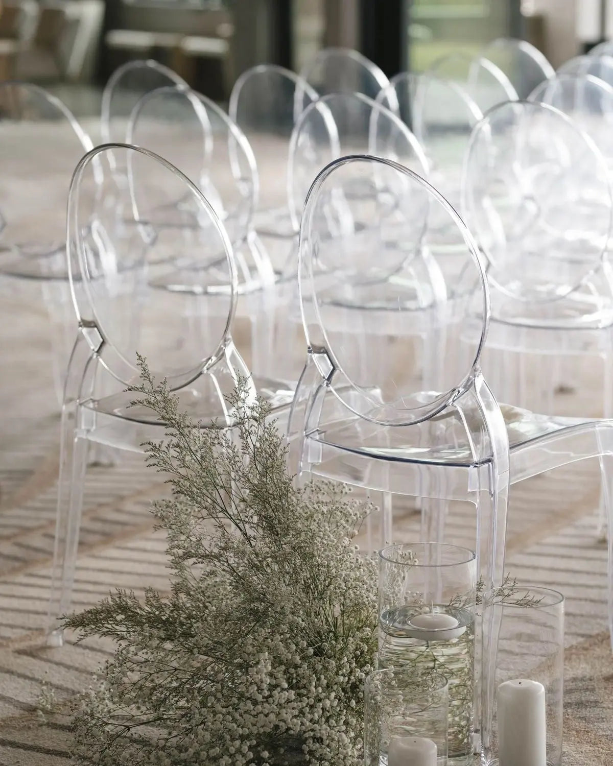 Ghost Chairs Aufzeit