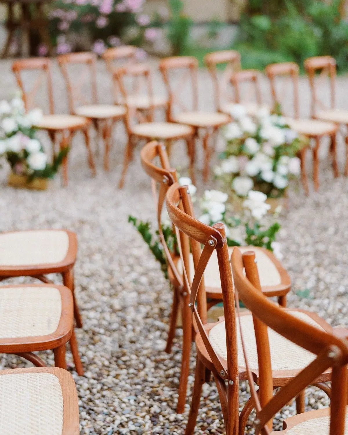 Cross Back Chairs - braun - aufZEIT